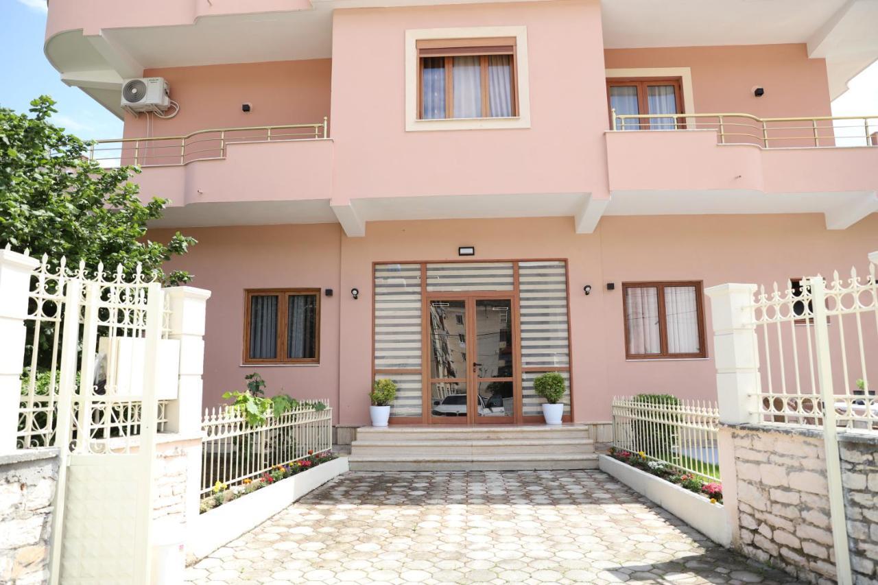 Hotel Vila Maledhi Berati Exterior foto